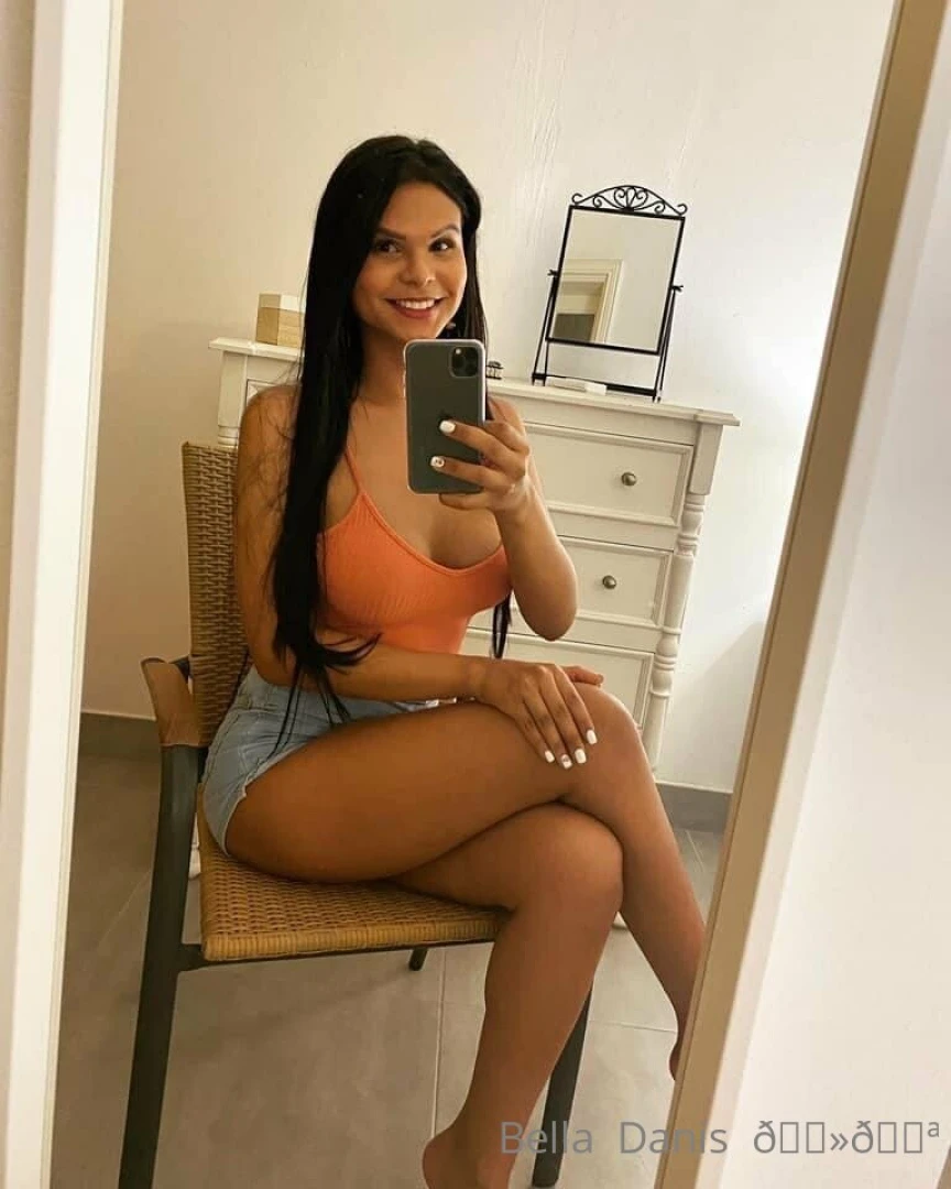 Sexting give me your milk and i ll show you my smooth wet pussy while 