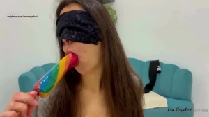 Oggi la befana mi ha messo nella calza una strana caramella tutto