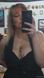 Hey what do you think of my outfit