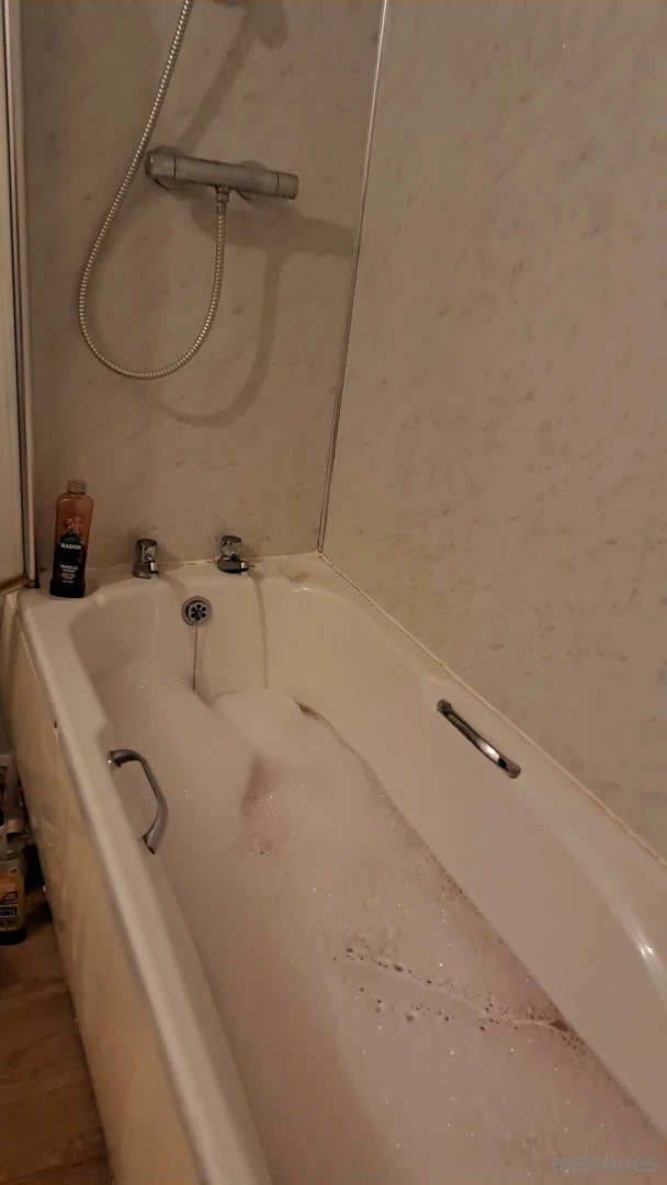 Join me in my bubble bath part 1 
