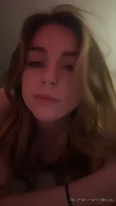 Sorry i ve been awol body dysmorphia and tummy pains kicking my ass 