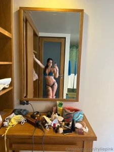 Just some cute pics of me i booked a hotel for next saturday and part 6