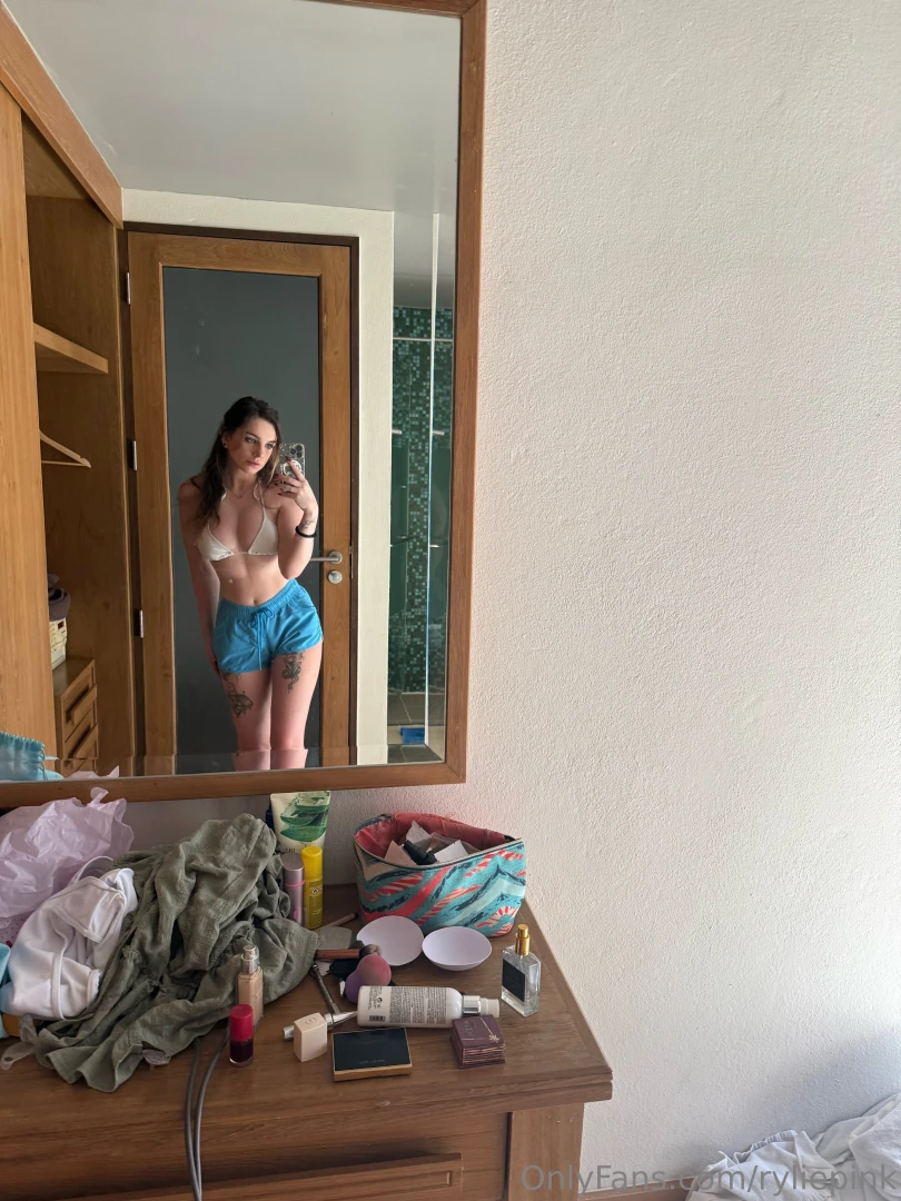 Hi baby thank you to all my lovely gifters who treated me yesterday part 2 