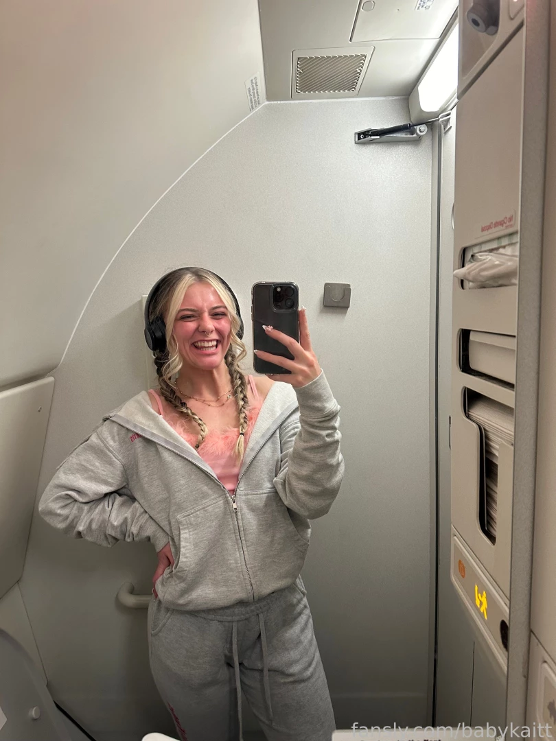 You know me - always on flights amp always taking titty pictures in part 3 
