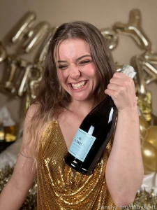 Wish my a happy birthday in the comments and spoil me in tips part 1