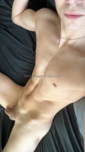 Falling asleep and waking up n4ked is always the mood