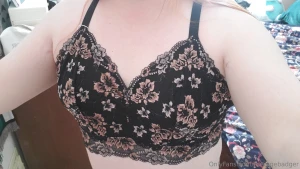 Got some new underwear today thought i looked cute even without makeup