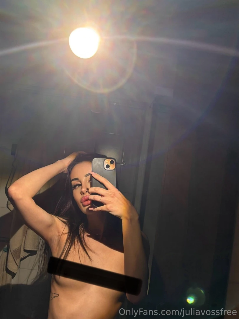 Vuoi vedermi prima che mi rifacessi il seno la foto gratis sul mio 