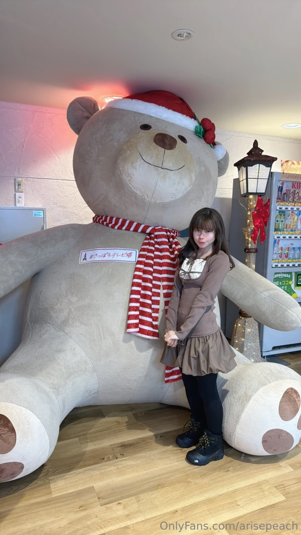 I look so small compared to my xmas gift 