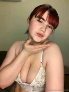 Give kisses let their warmth remain in the hearts of