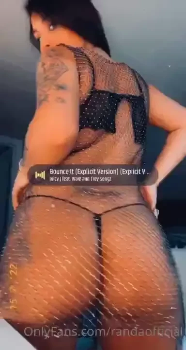 I do live strip videos on snap as well amp can do facetimes part 1 