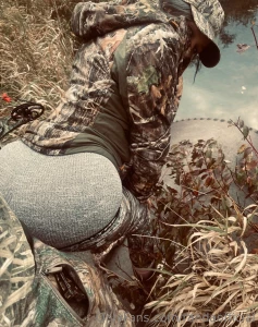 Any hunters my favssss part 1