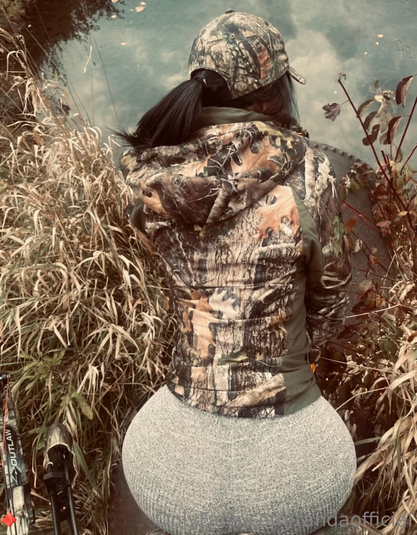 Any hunters my favssss 