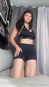 I know some of y all are lovers of workout clothes