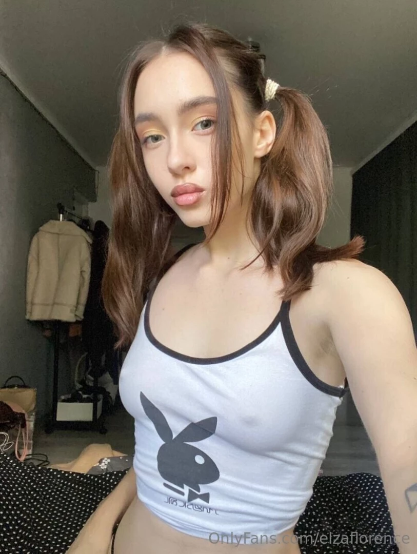 Free only for 14 subs this cutie is online and horny show her some part 20 