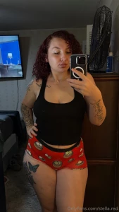 Dont just sit there staring cum say hi
