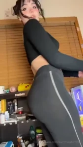 Watch me take 9 inches in the last slides 3 part 2