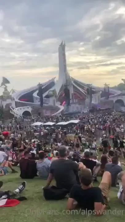 Yay i made it this is tomorrowland baby feel the experience part 3 