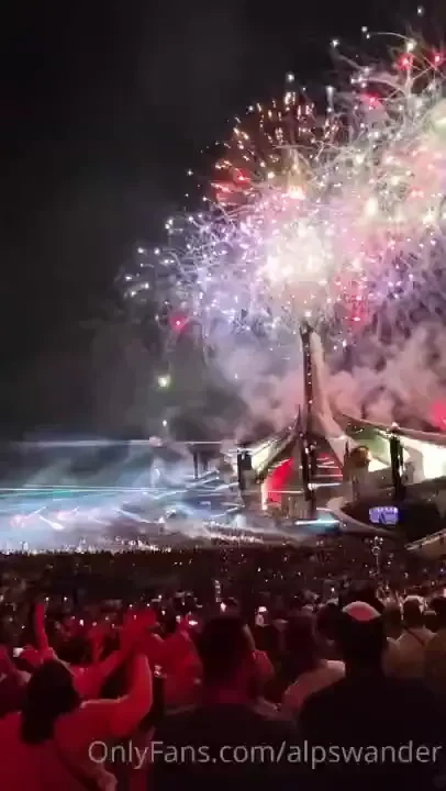 Yay i made it this is tomorrowland baby feel the experience 