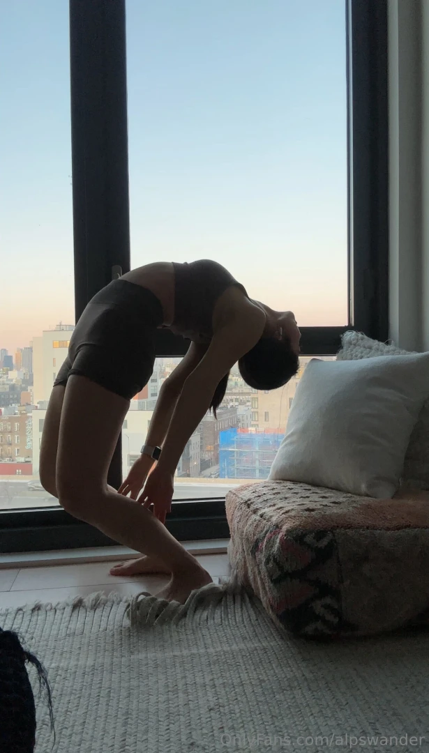 My new way of waking up while visiting nyc i hope i can maintain this part 1 