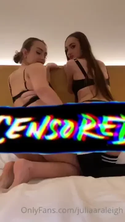 Hotel fun with my twin check dms for the full naughty bundle maddiejoy 