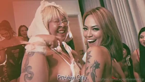 10 girls try-on haul nsfw watch us get naked and change from our