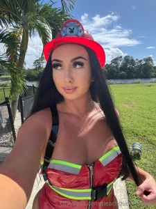 Check ur dms now if you want to cum to me today x part 1