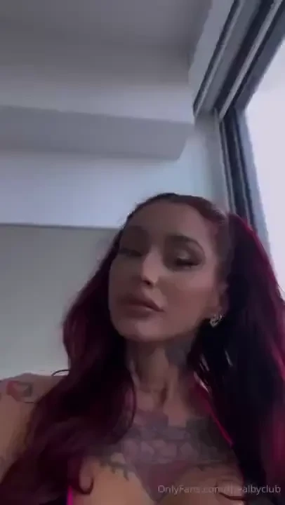 Hmu if you want more bts with me and my besties 