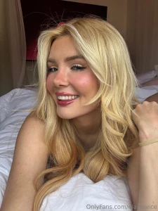 Soft light soft sheets and me looking kinda irresistible