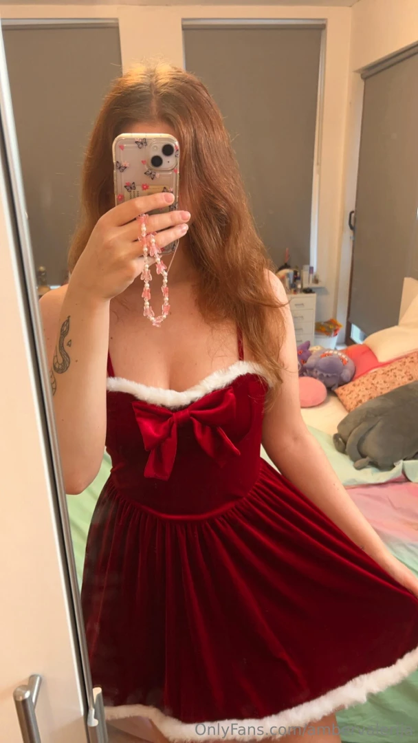 Merry christmas babes sending out some free content later today 