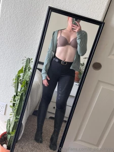 Swipe for a surprise on my way to jumping lessons part 2