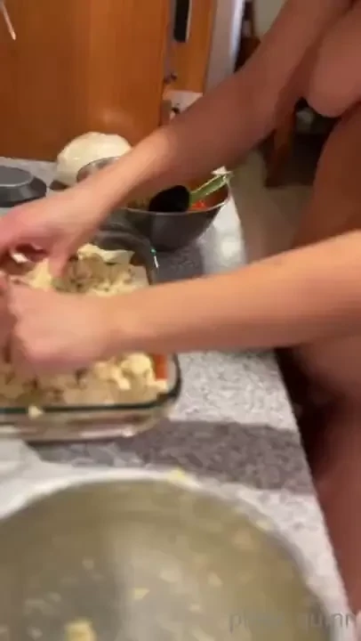 Making a tasty vegan lasagna i love turning plants into creamy saucy 