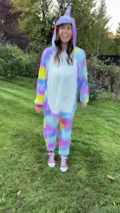 Didn t even realize my family-friendly costume was secretly kinky 