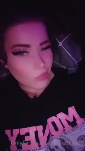 Goodnight from me off to sleep amp then i ll be back later amp i ll be