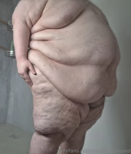 Drinking heavy cream shakes filled up my belly and i can t get enough