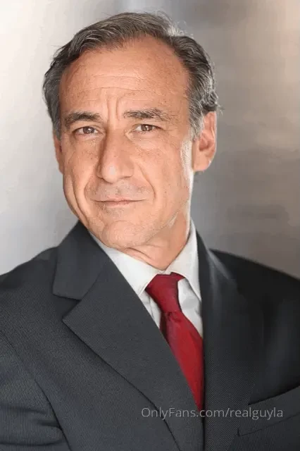 So in re-presenting that gif in which i m getting fucked in a suit i 