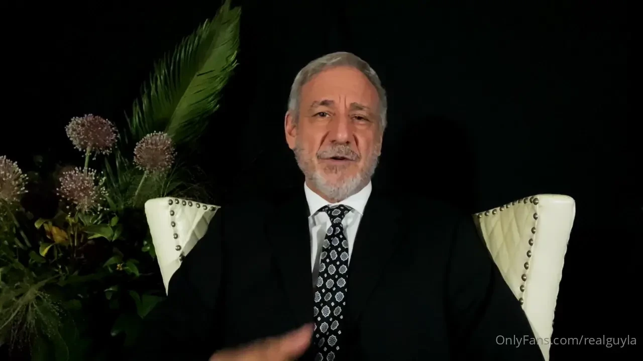 I previously posted a clip from this episode of david s corner but 