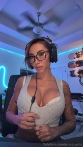 Dm me over at jamielyn if you re up right now i ve been waiting for