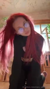 I always find time to take pictures of myself even when i m