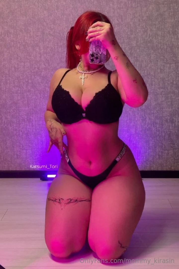 She katsumi_tori uwu is free today for you free busty hottie part 84 