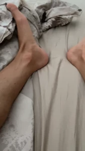 niccoloneri - Lot of you guys are asking for a feet video so im just posting it here 