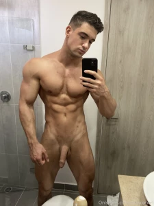 A quick bathroom selfie