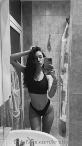 Look at this pretty little body begging for your touch wanna come