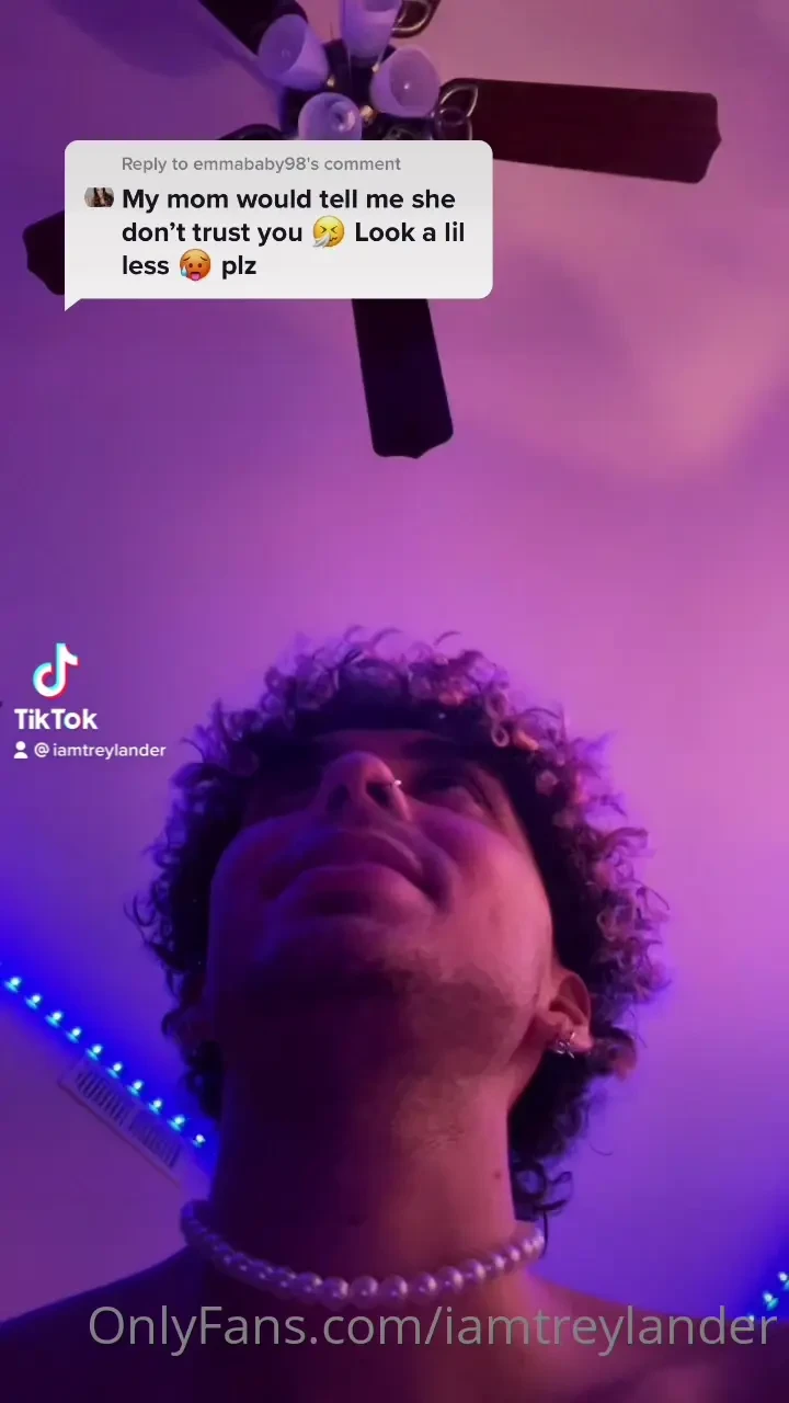 Like this vid if you like sex also i m taking roll everybody check in 