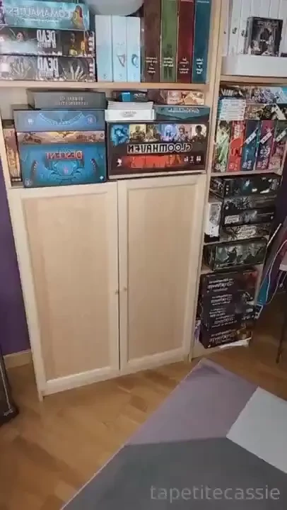 J ai du mal cach mon c t geek j adore cette tag re tapetitecassie 