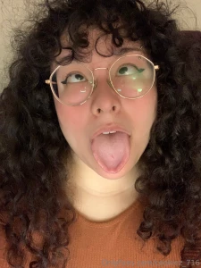 Imagine busting all over my face