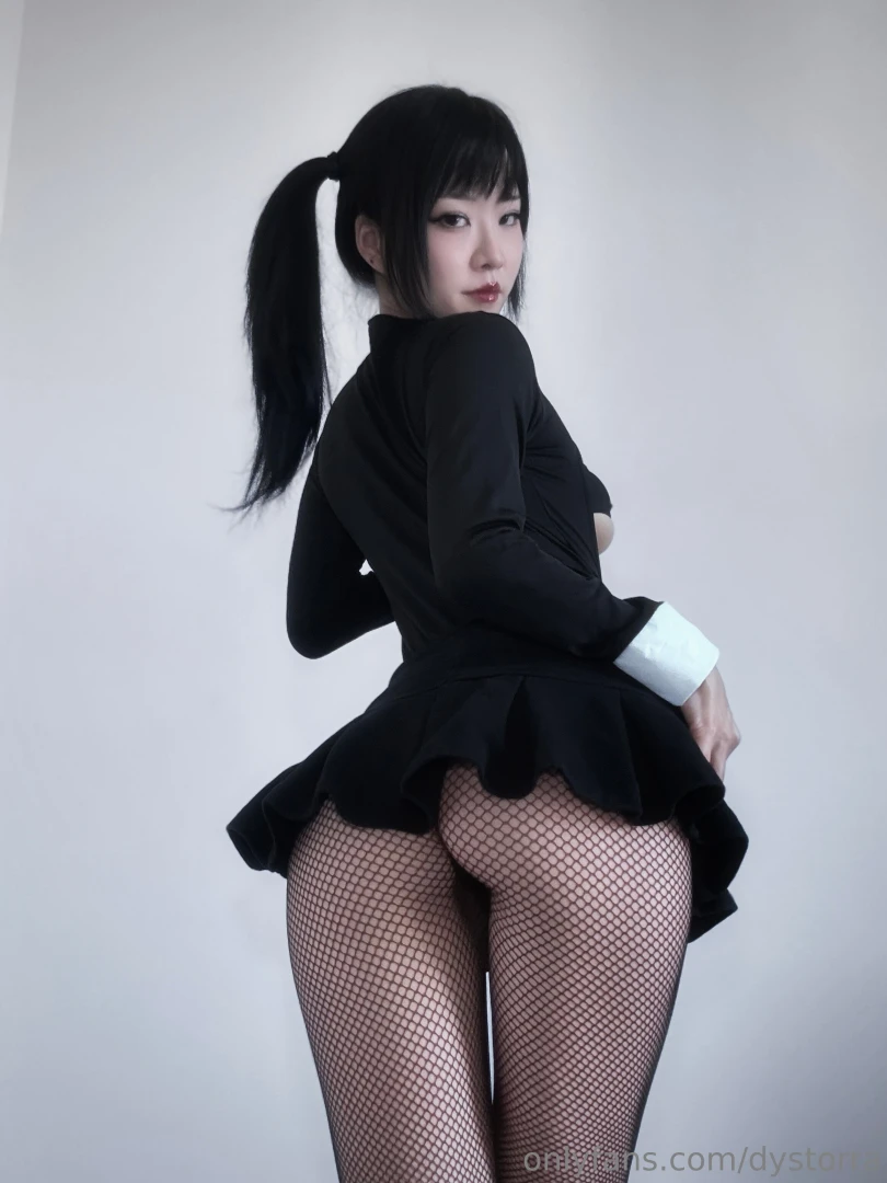 Fishnets mini skirt gt name a better combo amp maybe i ll try it 0 part 1 