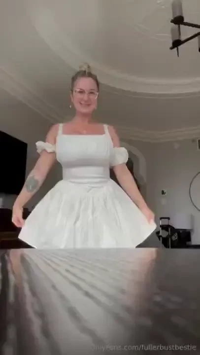 The cutest dress 