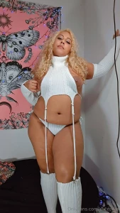 I m gonna do a sexy video of me in this new outfit i got from a sub part 1
