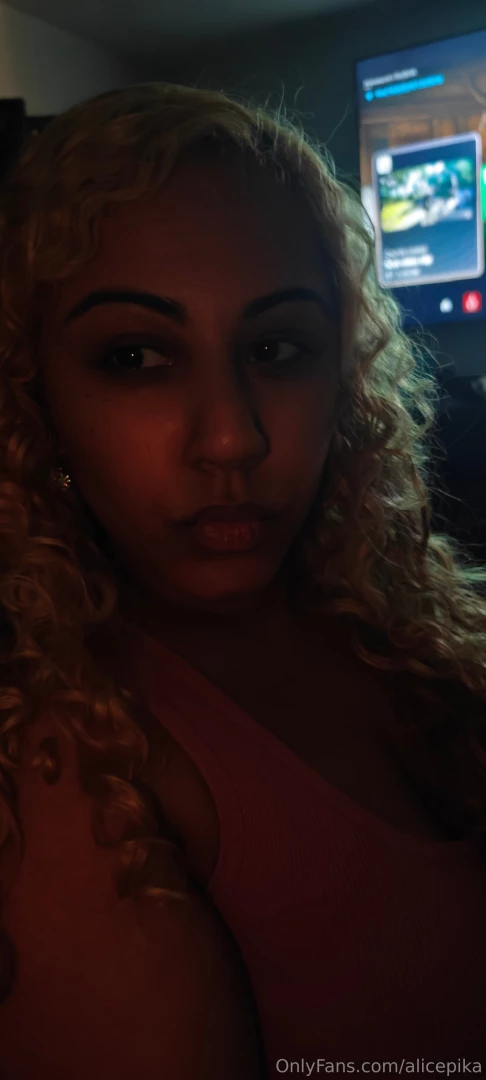 Twerking while playing assassin s creed shadows is the best fuck me 